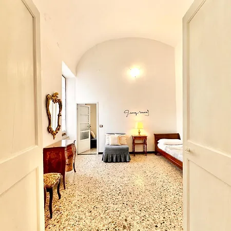 Apartment Dimora Concept- Casa D'arte E Vacanze - Free Parking *