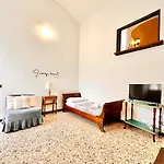 Dimora Concept- Casa D'arte E Vacanze - Free Parking